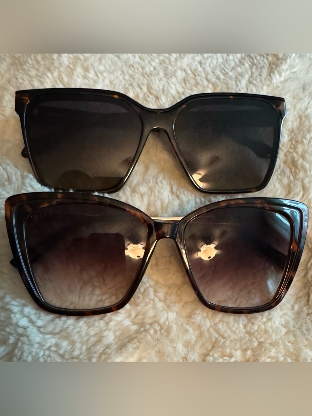 Women's Oversized Tortoise Frame Sunglasses